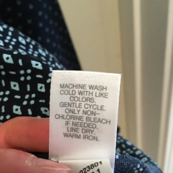 J Jill patterned blouse medium - Picture 7 of 7